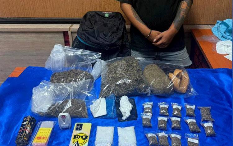 Polisi Ungkap Peredaran Ganja 1,7 Kg
